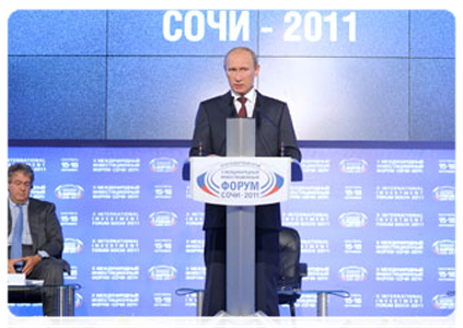 Prime Minister Vladimir Putin at a plenary meeting of the X International Investment Forum Sochi-2011|16 september, 2011|15:58