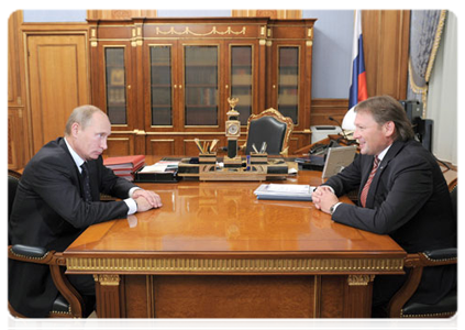 Prime Minister Vladimir Putin meets with Boris Titov, Chairman of the public organisation Delovaya Rossiya (Business Russia)|19 september, 2011|12:23