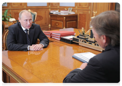 Prime Minister Vladimir Putin meets with Boris Titov, Chairman of the public organisation Delovaya Rossiya (Business Russia)|19 september, 2011|12:23