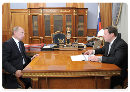 Prime Minister Vladimir Putin meets with Alexander Khloponin, Deputy Prime Minister and Presidential Plenipotentiary Envoy to the North Caucasus Federal District|19 september, 2011|13:30