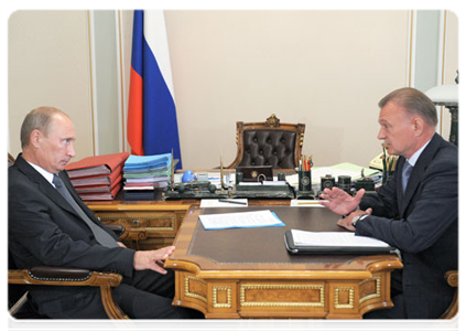 Prime Minister Vladimir Putin at a meeting with Ryazan Region Governor Oleg Kovalyov|2 september, 2011|13:17