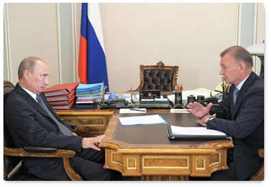 Prime Minister Vladimir Putin meets with Ryazan Region Governor Oleg Kovalyov