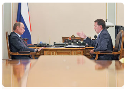 Prime Minister Vladimir Putin meets with Voronezh Region Governor Alexei Gordeyev|20 september, 2011|16:30