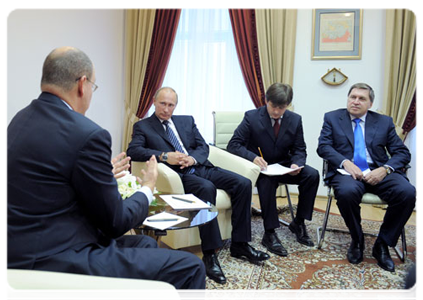 Prime Minister Vladimir Putin with ruling Prince Albert II of Monaco at the International Arctic Forum in Archangelsk|22 september, 2011|18:27