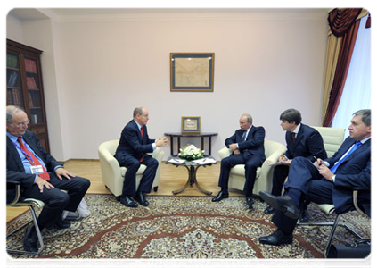 Prime Minister Vladimir Putin with ruling Prince Albert II of Monaco at the International Arctic Forum in Archangelsk|22 september, 2011|18:27