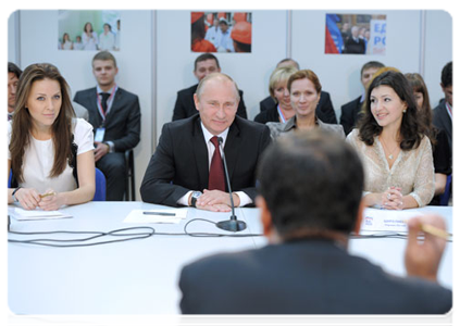 Prime Minister Vladimir Putin taking part in the United Russia conference session “Civil Society: Partnership and Justice”|23 september, 2011|15:10