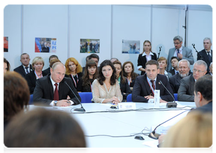 Prime Minister Vladimir Putin taking part in the United Russia conference session “Civil Society: Partnership and Justice”|23 september, 2011|15:10