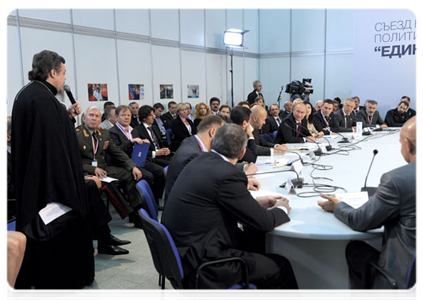 Prime Minister Vladimir Putin taking part in the United Russia conference session “Civil Society: Partnership and Justice”|23 september, 2011|16:12