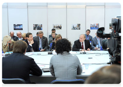 Prime Minister Vladimir Putin taking part in the United Russia conference session “Social Policy: New Standards”|23 september, 2011|16:15