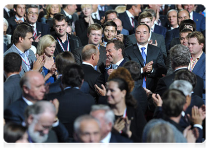 President Dmitry Medvedev and Prime Minister Vladimir Putin at the XII conference of the United Russia party|24 september, 2011|15:56