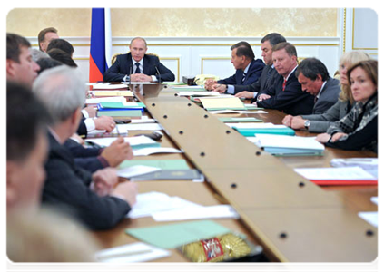 Prime Minister Vladimir Putin at a meeting of the Government Presidium|27 september, 2011|18:59