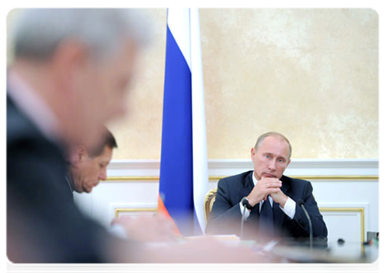 Prime Minister Vladimir Putin at a meeting of the Government Presidium|27 september, 2011|19:10