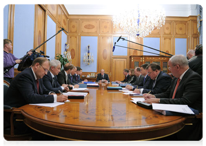 Prime Minister Vladimir Putin at a meeting of the Vneshekonombank (VEB) Supervisory Board|27 september, 2011|20:48