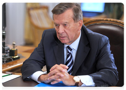 First Deputy Prime Minister Viktor Zubkov at a meeting with Prime Minister Vladimir Putin|30 september, 2011|11:23