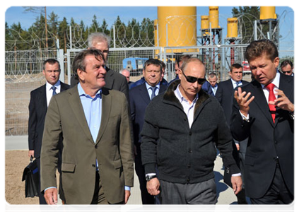 Prime Minister Vladimir Putin initiates the flow of gas into the underwater section of Nord Stream|6 september, 2011|16:54