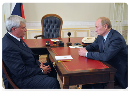 Prime Minister Vladimir Putin meets with St Petersburg Governor Georgy Poltavchenko|6 september, 2011|20:49