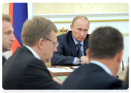 Prime Minister Vladimir Putin at a meeting of the Government Presidium|7 september, 2011|16:15