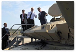 Prime Minister Vladimir Putin, currently in the Urals Federal District, visits the 8th International Exhibition of Arms and Military Equipment (REA 2011) in Nizhny Tagil