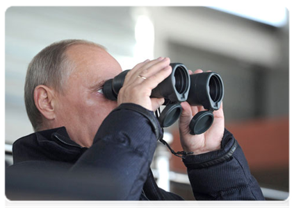 Prime Minister Vladimir Putin at the 8th International Exhibition of Arms and Military Equipment (REA 2011) in Nizhny Tagil|9 september, 2011|17:43