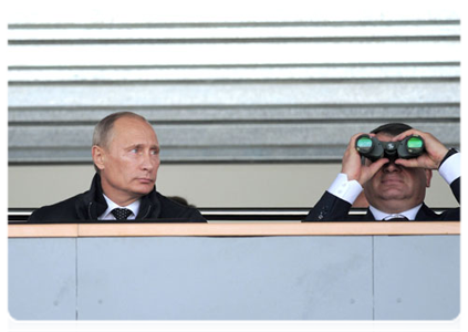 Prime Minister Vladimir Putin at the 8th International Exhibition of Arms and Military Equipment (REA 2011) in Nizhny Tagil|9 september, 2011|17:43