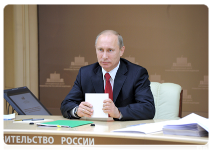 Prime Minister Vladimir Putin holding a teleconference on appraising the performance of executive bodies in the Russian regions|10 january, 2012|16:06