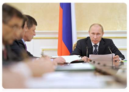 Prime Minister Vladimir Putin at a Government Presidium meeting|12 january, 2012|17:37