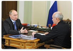 Prime Minister Vladimir Putin meets with Head of the Republic of Bashkortostan Rustem Khamitov