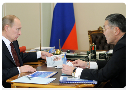 Prime Minister Vladimir Putin during a meeting with the Head of the Republic of Kalmykia, Alexei Orlov|16 january, 2012|12:27
