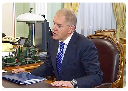 Head of the Federal Agency for Fishery Andrei Krainy at a meeting with Prime Minister Vladimir Putin|18 january, 2012|15:19