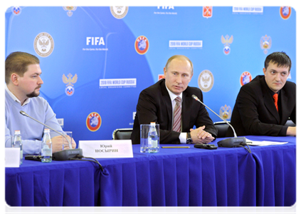 Председатель Правительства Российской Федерации В.В.Путин встретился в Санкт-Петербурге с представителями объединений футбольных болельщиков|19 января, 2012|18:05