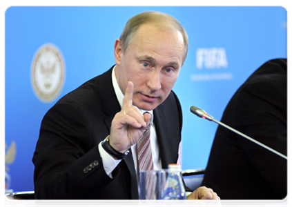 Председатель Правительства Российской Федерации В.В.Путин встретился в Санкт-Петербурге с представителями объединений футбольных болельщиков|19 января, 2012|18:57