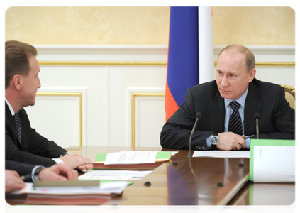 Prime Minister Vladimir Putin at a Government Presidium meeting|20 january, 2012|18:17