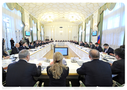 Председатель Правительства Российской Федерации В.В.Путин провёл совещание по вопросу «Об итогах реструктуризации и перспективах развития угольной промышленности»|24 января, 2012|12:35