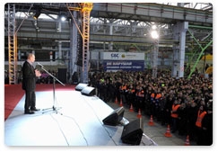 During his visit to the Kemerovo Region, Prime Minister Vladimir Putin speaks at a Popular Front rally