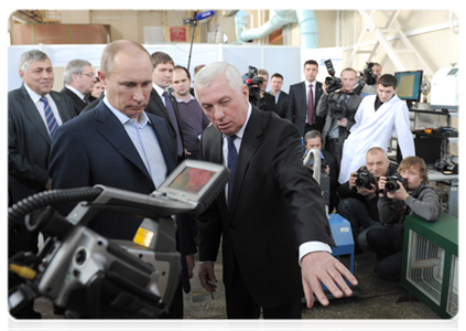 Prime Minister Vladimir Putin visits the Institute of Non-Destructive Testing at Tomsk Polytechnic University|25 january, 2012|12:47