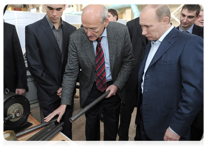 Prime Minister Vladimir Putin visits the Institute of Non-Destructive Testing at Tomsk Polytechnic University|25 january, 2012|12:50