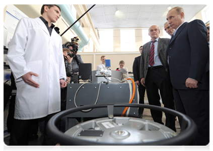 Prime Minister Vladimir Putin visits the Institute of Non-Destructive Testing at Tomsk Polytechnic University|25 january, 2012|12:54