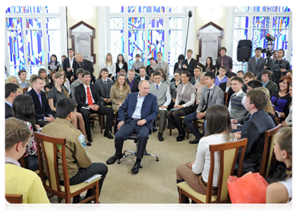 Prime Minister Vladimir Putin meets with university students in Tomsk|25 january, 2012|13:00