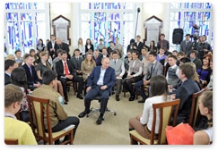 Prime Minister Vladimir Putin  meets with university students in Tomsk