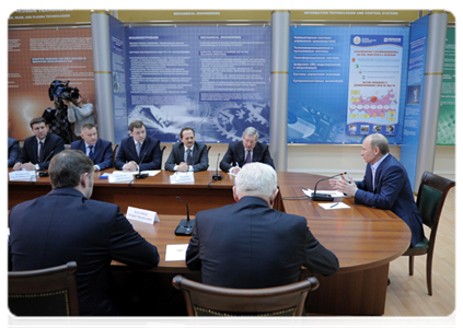 Prime Minister Vladimir Putin at the meeting with the top managers of the leading industrial enterprises in the Tomsk Region|25 january, 2012|16:42