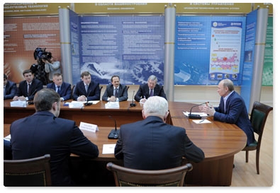 Prime Minister Vladimir Putin meets with the top managers of the leading industrial enterprises in the Tomsk Region