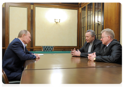 Prime Minister Vladimir Putin at a meeting with senior executives of the Russian Amateur Hockey League|25 january, 2012|17:59