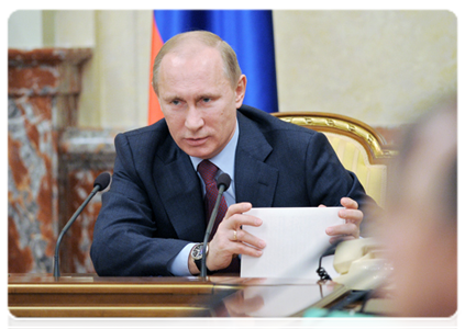 Prime Minister Vladimir Putin at a Government meeting|26 january, 2012|16:51