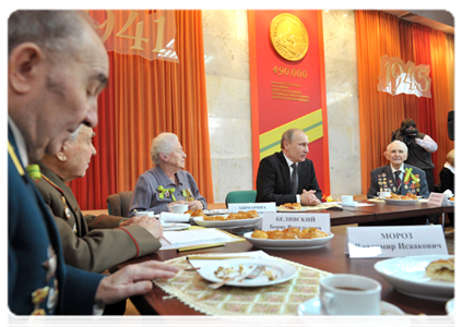 Prime Minister Vladimir Putin meeting with WWII veterans in St Petersburg|27 january, 2012|12:57