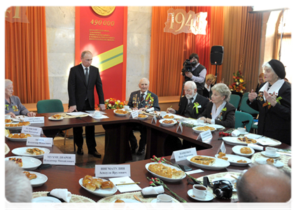 Prime Minister Vladimir Putin meeting with WWII veterans in St Petersburg|27 january, 2012|13:55