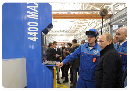 Prime Minister Vladimir Putin visits the Tikhvin train carriage factory|30 january, 2012|17:40