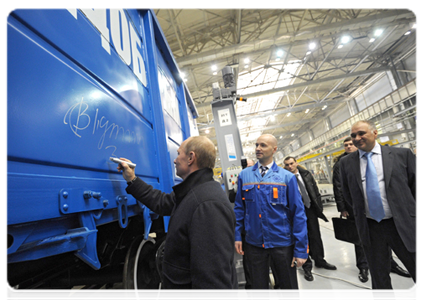 Prime Minister Vladimir Putin visits the Tikhvin train carriage factory to attend the launch ceremony for serial production|30 january, 2012|17:40