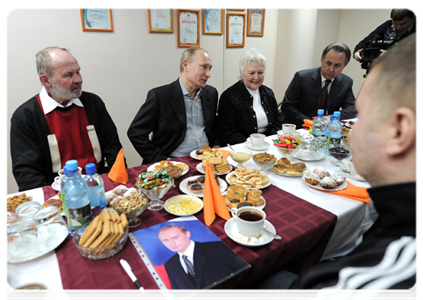 Prime Minister Vladimir Putin visits a sport and adaptive school for mentally challenged and disabled children and teenagers|31 january, 2012|18:56