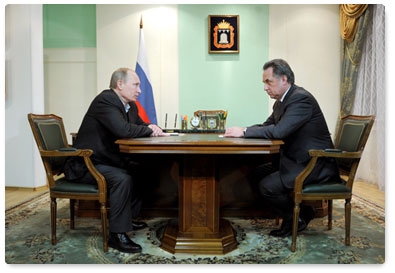 Vladimir Putin meets with Vitaly Mutko, Minister of Sport, Tourism and Youth Policy, in Tambov