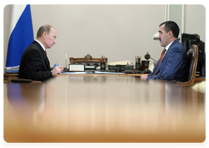 Prime Minister Vladimir Putin meets with President of Ingushetia Yunus-Bek Yevkurov|5 january, 2012|14:32